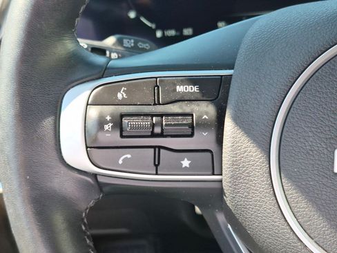 Certified 2025 Kia Sportage SX FWD image 15