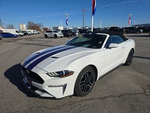 Used 2023 Ford Mustang Premium image 9