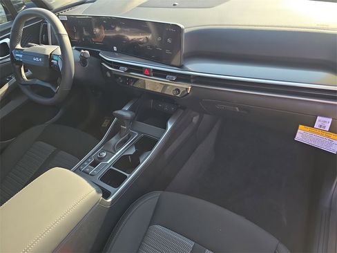 New 2026 Kia Sorento LX image 12