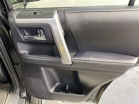 Used 2021 Toyota 4Runner SR5 AWD/4WD image 24