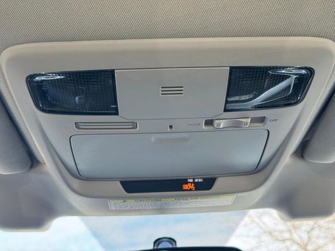 Used 2019 Subaru Outback 2.5i image 13