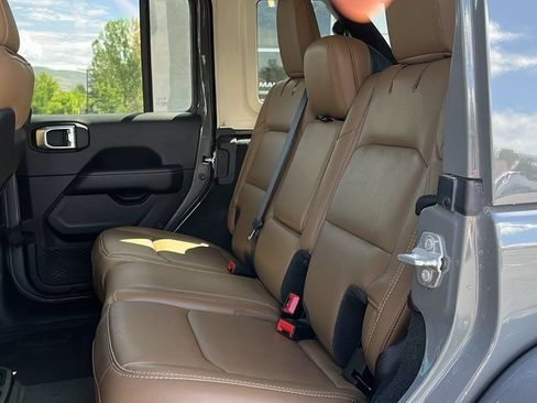 Used 2022 Jeep Wrangler Unlimited Rubicon w/ Xtreme Recon 35" Tire Package AWD/4WD image 20