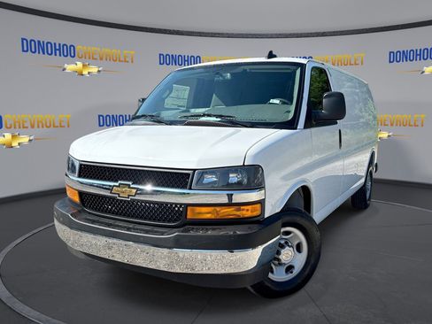 New 2025 Chevrolet Express 2500 w/ Driver Convenience Package RWD image 5