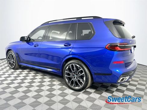 Used 2025 BMW X7 M60i image 5