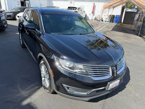 Used 2016 Lincoln MKX Select FWD image 10
