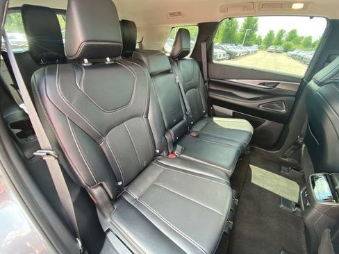 Used 2023 INFINITI QX60 Luxe w/ Vision Package AWD/4WD image 28