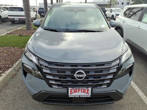 New 2026 Nissan Rogue SV FWD image 2
