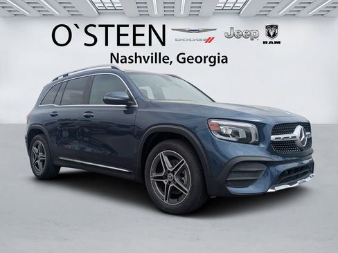 Used 2021 Mercedes-Benz GLB 250 image 1