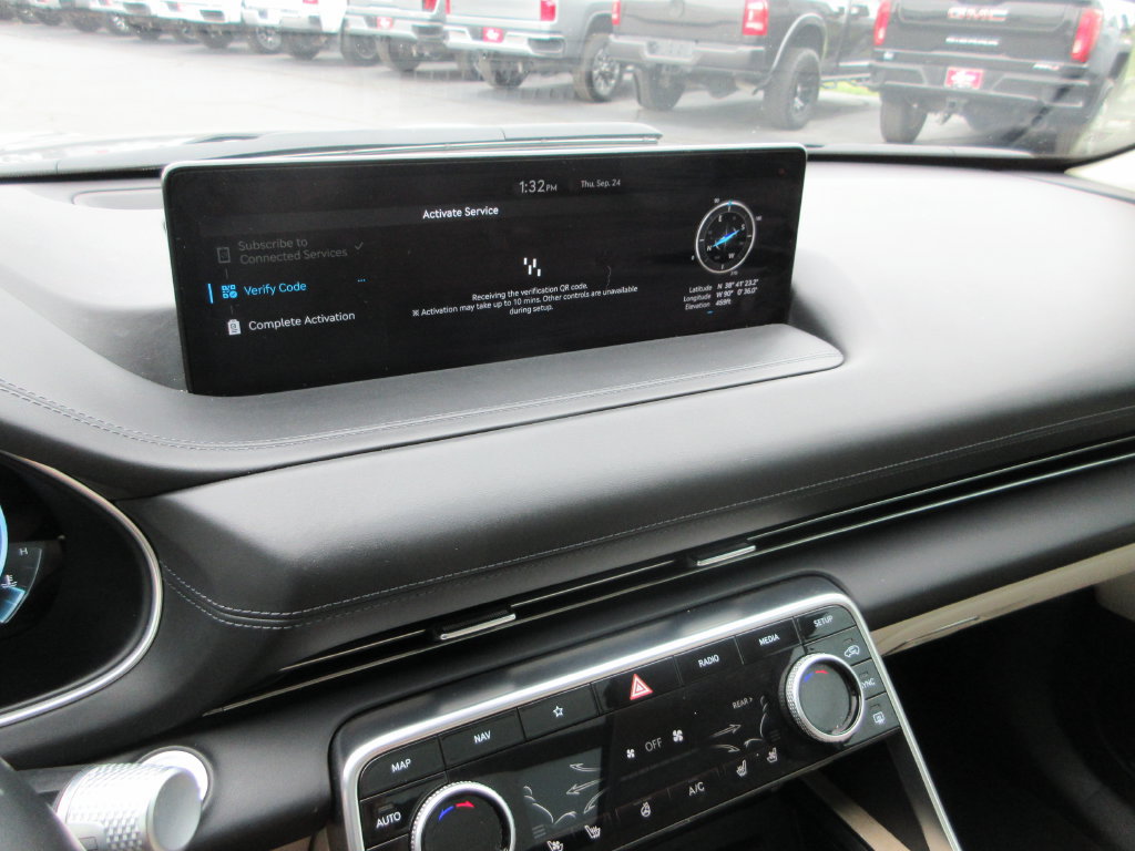 Used 2022 Genesis GV80 3.5T w/ Prestige Package 07 AWD/4WD image 26