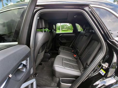 Used 2020 Audi Q3 2.0T Premium Plus w/ Premium Plus Package AWD/4WD image 10