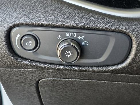 Used 2024 Chevrolet Malibu LT FWD image 19