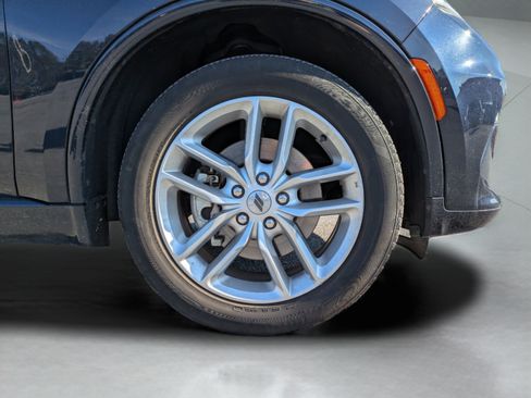 Used 2024 Dodge Durango GT AWD/4WD image 12