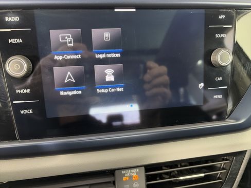 Used 2022 Volkswagen Taos SE FWD image 20