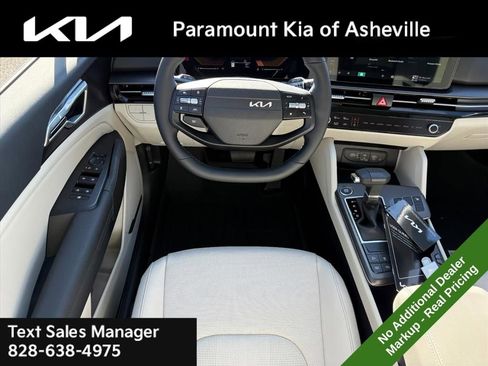 New 2026 Kia Sportage EX image 24