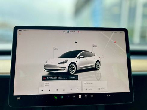 Used 2022 Tesla Model 3 Long Range image 18
