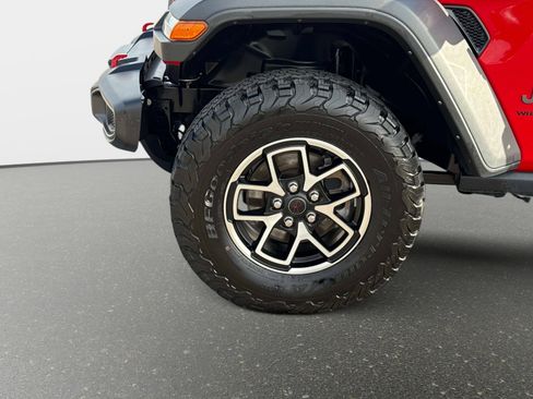 Used 2024 Jeep Wrangler Unlimited Rubicon image 11