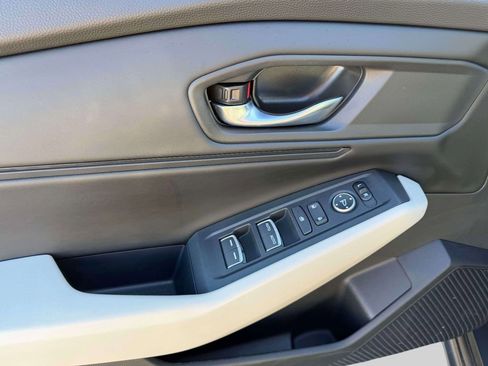 Used 2024 Honda Accord EX image 16