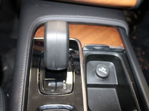 Used 2024 Volvo XC90 T8 Plus w/ Protection Package Premier image 47