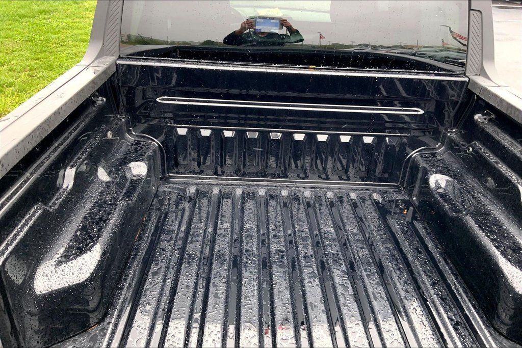 Used 2024 Ford Maverick XL FWD image 6
