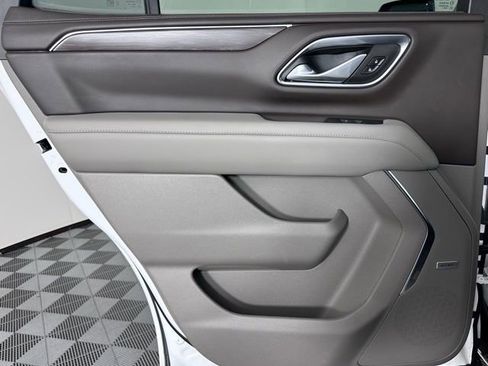 Used 2023 Chevrolet Tahoe Z71 w/ Luxury Package image 22