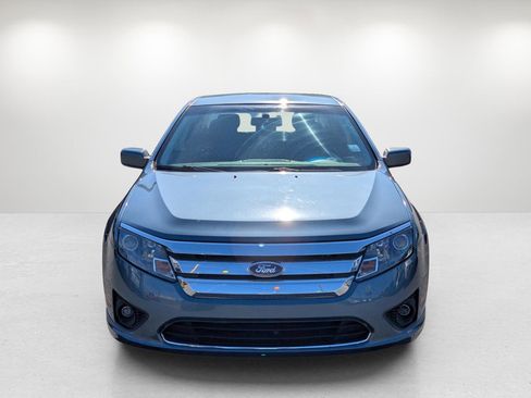 Used 2011 Ford Fusion SE image 2