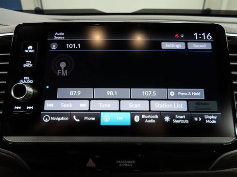 Used 2025 Honda Ridgeline TrailSport image 18