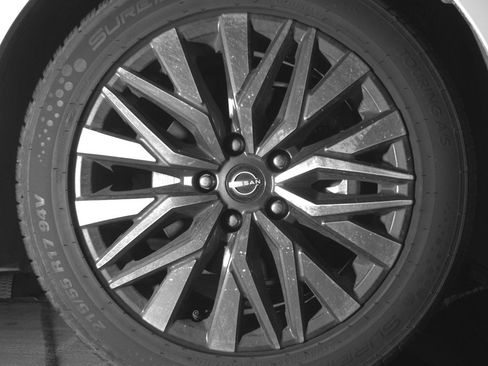 Used 2025 Nissan Altima 2.5 SV FWD image 10