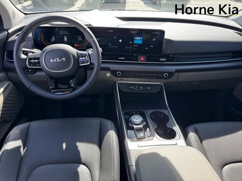 New 2026 Kia Carnival EX FWD image 14