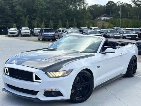 Used 2015 Ford Mustang GT Premium RWD image 3