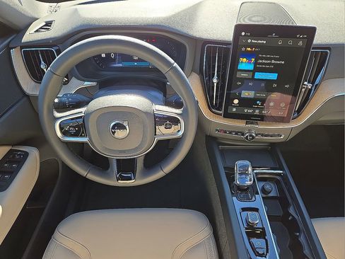 New 2026 Volvo XC60 B5 Plus w/ Protection Package Premier image 18