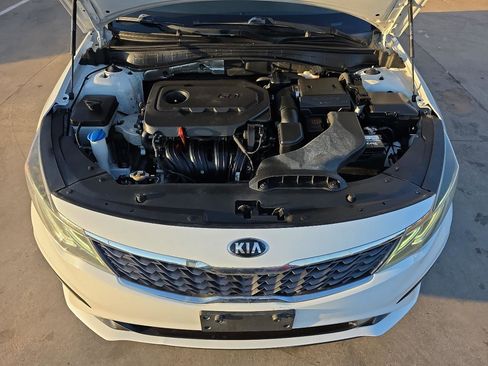 Used 2019 Kia Optima LX image 24