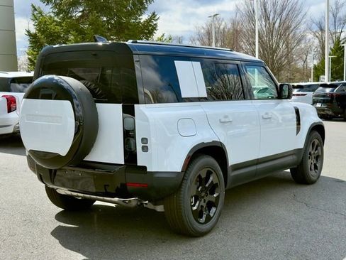 New 2026 Land Rover Defender 110 S image 4