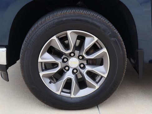 Used 2019 Chevrolet Silverado 1500 LT w/ All-Star Edition AWD/4WD image 30