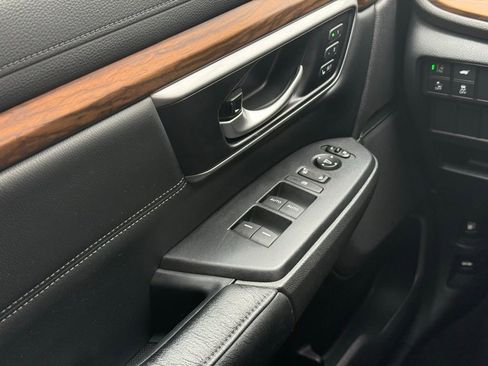 Used 2017 Honda CR-V Touring image 7