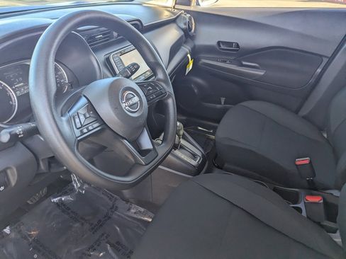 Certified 2025 Nissan Kicks Play S image 16