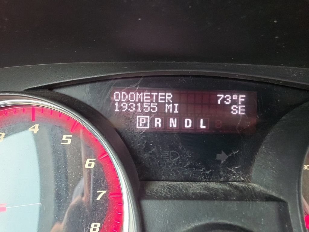 Used 2010 GMC Acadia SLT FWD image 9