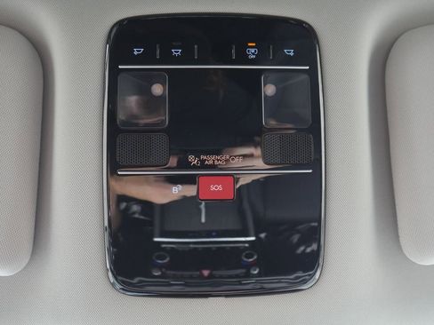 Used 2025 Hyundai Santa Fe SEL FWD image 54