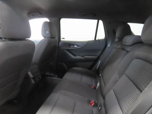 Used 2025 Chevrolet Equinox LT FWD image 14