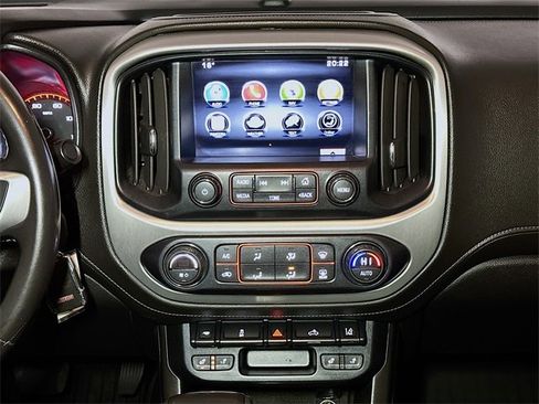 Used 2015 GMC Canyon SLT w/ Driver Alert Package image 11