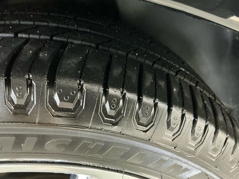 Used 2008 Chevrolet Impala SS w/ Convenience Package image 32