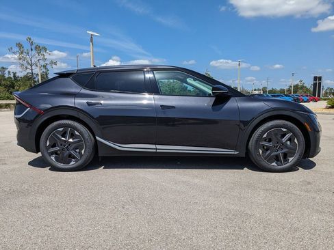 New 2025 Kia EV6 Light RWD image 4