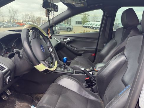 Used 2017 Ford Focus RS image 7