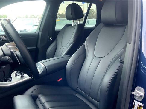 Used 2022 BMW X5 sDrive40i w/ Premium Package image 8