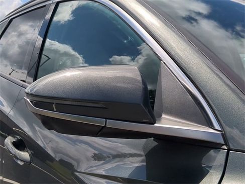 Used 2024 Hyundai Tucson Limited image 11