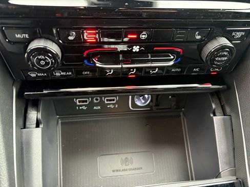 New 2025 Jeep Grand Cherokee L Altitude image 16