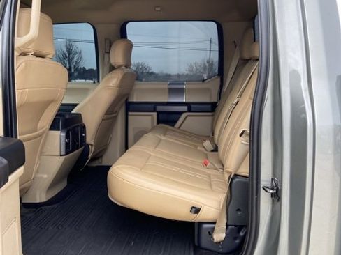 Used 2019 Ford F150 XLT w/ Equipment Group 302A Luxury image 10