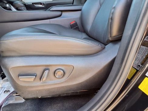 Used 2024 Toyota Grand Highlander Platinum image 13