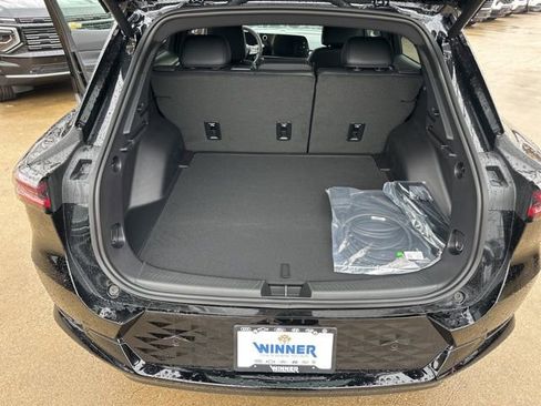 New 2026 Chevrolet Equinox EV RS image 11