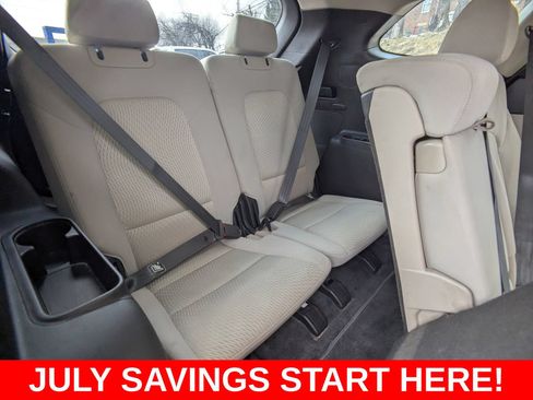 Used 2019 Hyundai Santa Fe XL SE FWD image 17