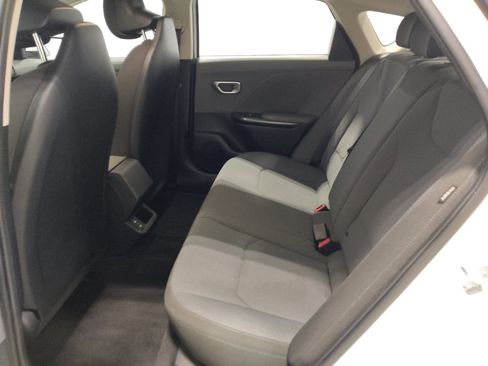 Used 2025 Kia K4 FWD image 18